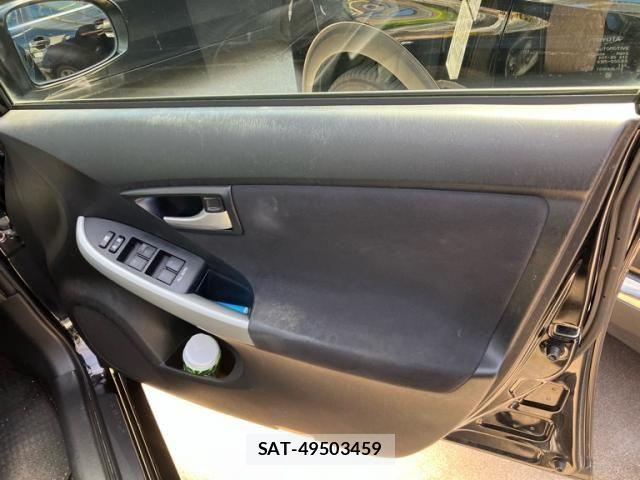 Toyota PRIUS 2013-08 7223665-5