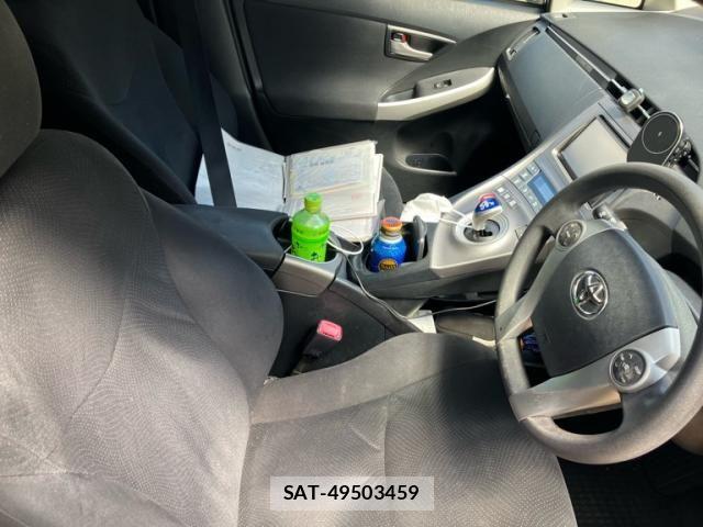 Toyota PRIUS 2013-08 7223665-6