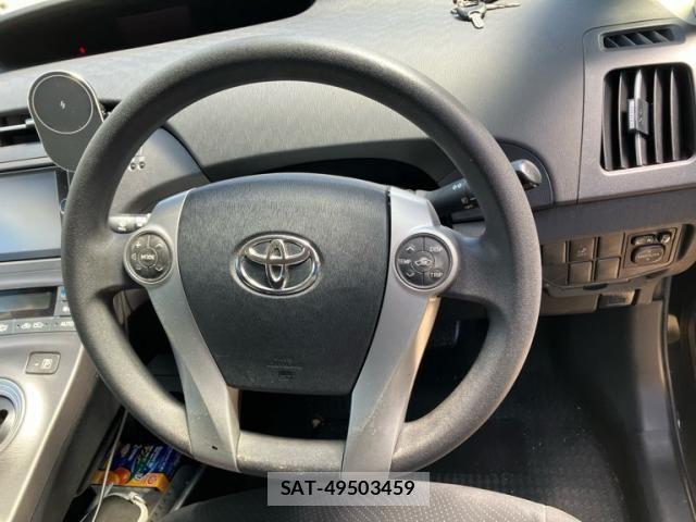 Toyota PRIUS 2013-08 7223665-7