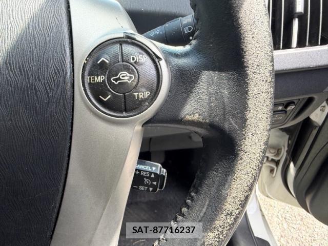 Toyota PRIUS 2014-07 7215458-6