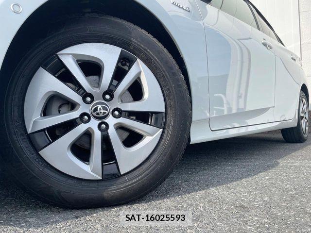 Toyota PRIUS 2016-06 7218503-12