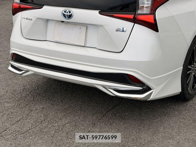 Toyota PRIUS 2022-03 7223792-14