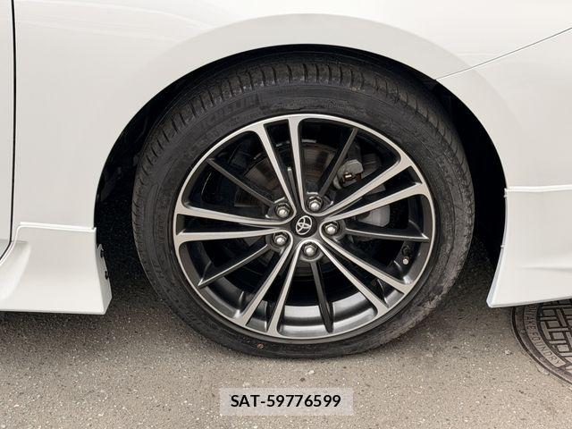 Toyota PRIUS 2022-03 7223792-15