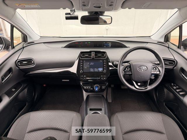 Toyota PRIUS 2022-03 7223792-17
