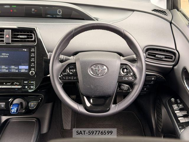 Toyota PRIUS 2022-03 7223792-18