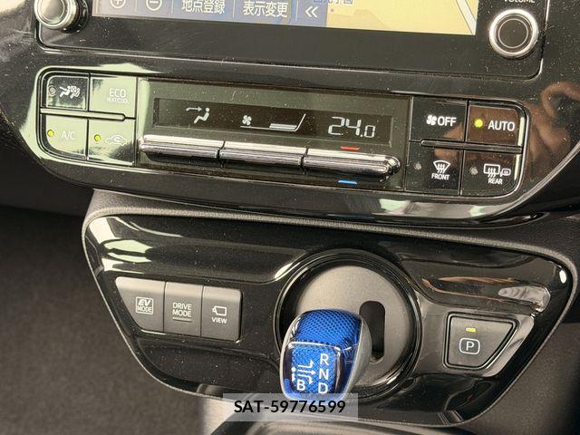 Toyota PRIUS 2022-03 7223792-27