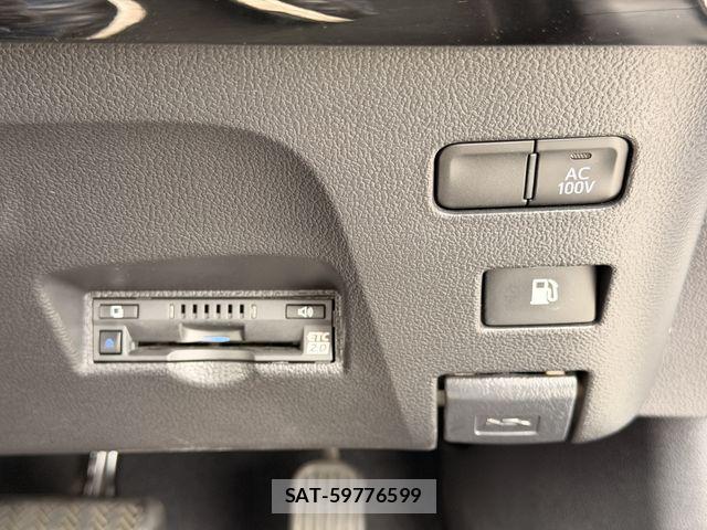 Toyota PRIUS 2022-03 7223792-29