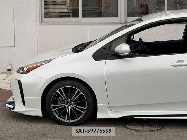 Toyota PRIUS 2022-03 7223792-4