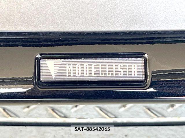Toyota PRIUS 2024-12 7223858-2