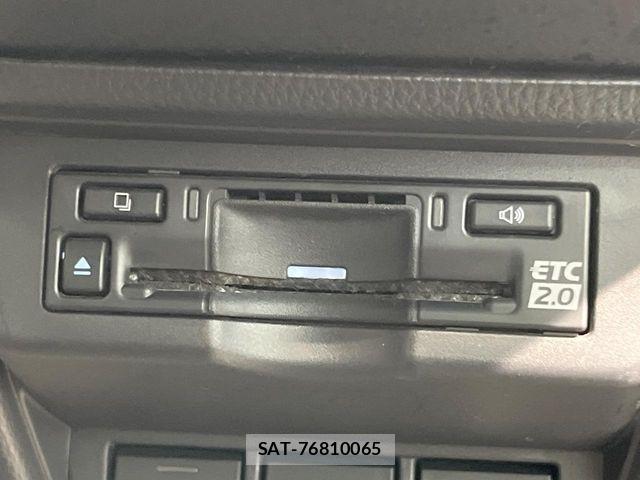 Toyota PRIUS 2023-05 7223814-6