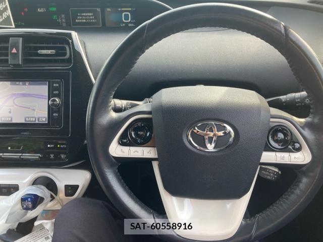 Toyota PRIUS 2018-01 7218167-18