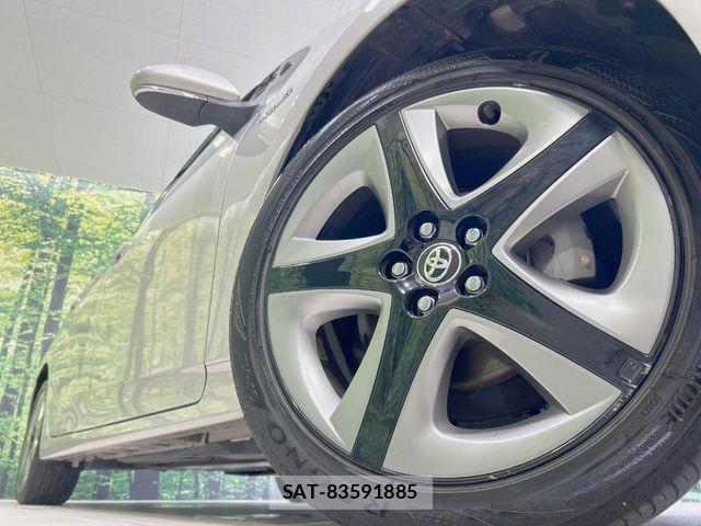 Toyota PRIUS 2019-05 7223768-12