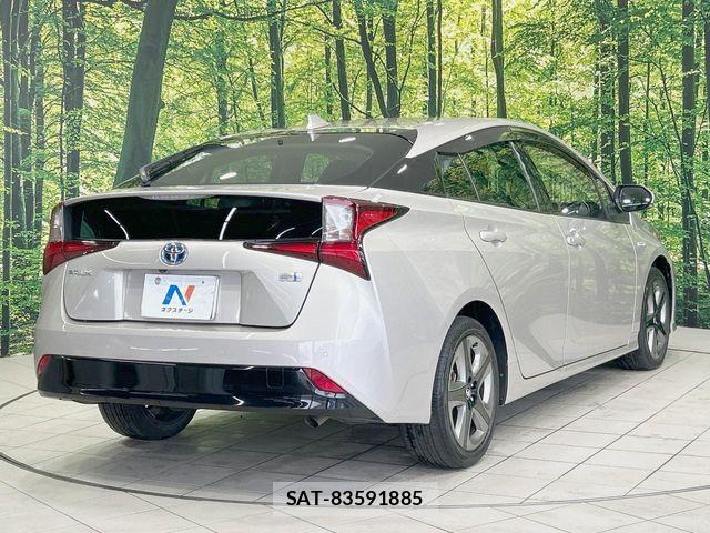 Toyota PRIUS 2019-05 7223768-16
