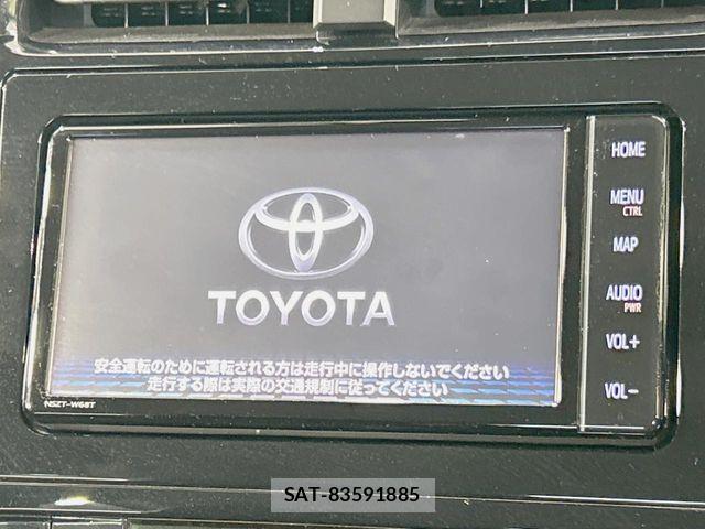 Toyota PRIUS 2019-05 7223768-2