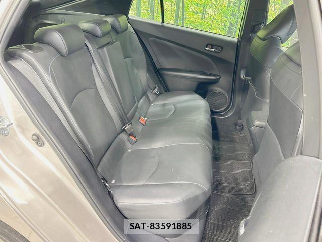 Toyota PRIUS 2019-05 7223768-8