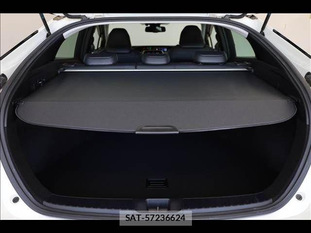 Toyota PRIUS 2019-04 7223764-18