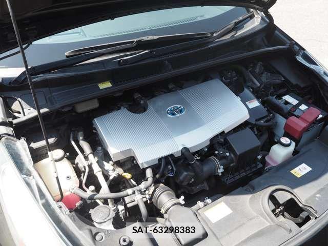 Toyota PRIUS 2016-07 7223701-19