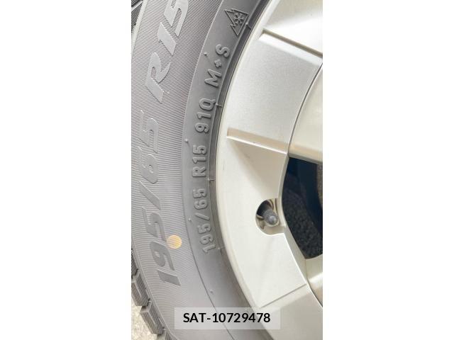 Toyota PRIUS 2013-06 7223662-8