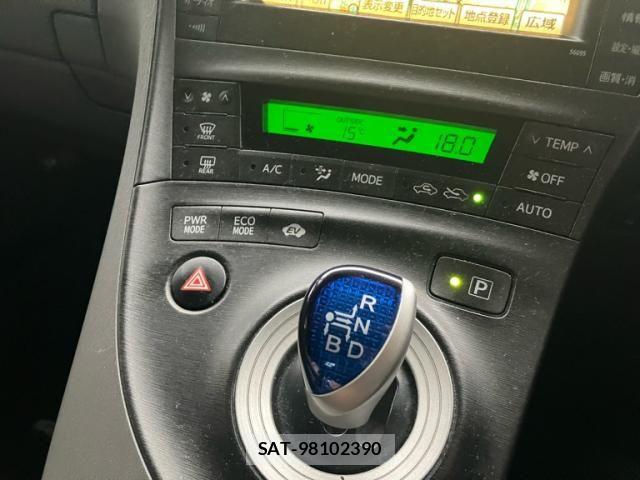 Toyota PRIUS 2009-06 7223602-17
