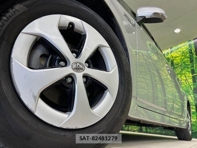 Toyota PRIUS 2014-02 7223672-12