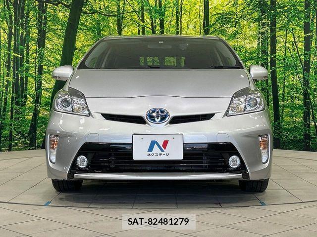 Toyota PRIUS 2014-02 7223672-13