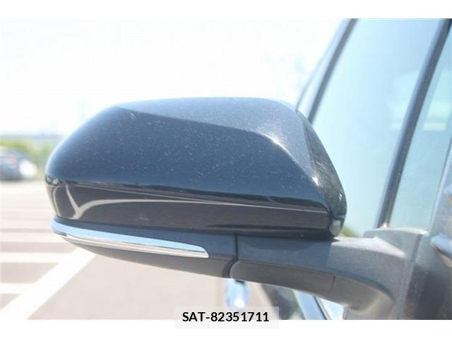 Toyota PRIUS 2020-10 7215542-14