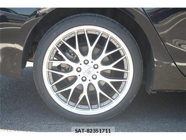 Toyota PRIUS 2020-10 7215542-17