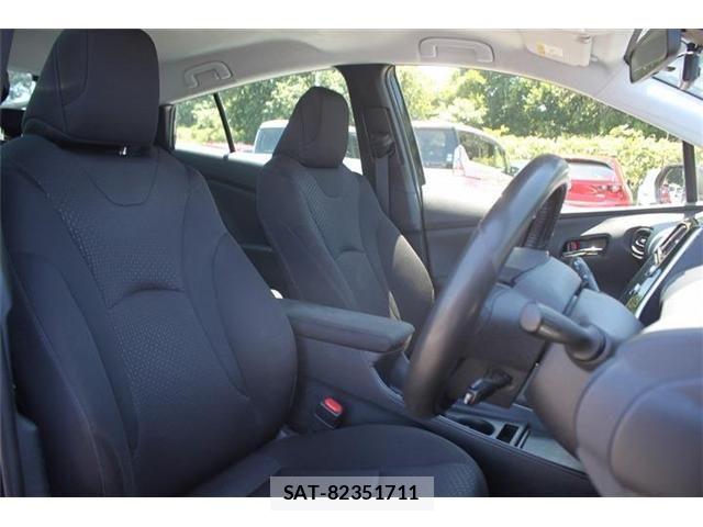 Toyota PRIUS 2020-10 7215542-22