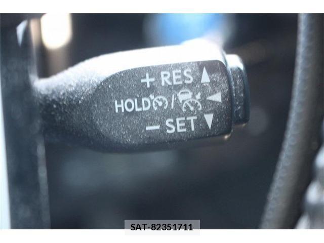 Toyota PRIUS 2020-10 7215542-4