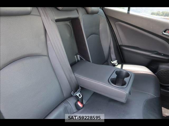 Toyota PRIUS 2017-07 7223716-13
