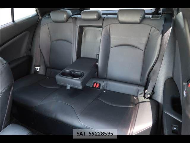 Toyota PRIUS 2017-07 7223716-18