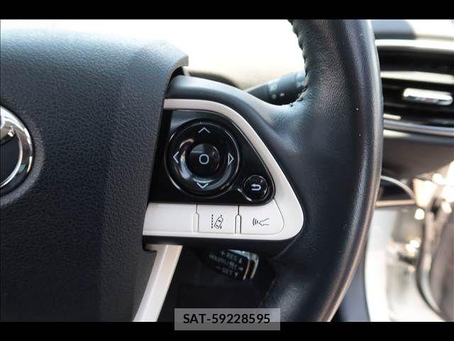 Toyota PRIUS 2017-07 7223716-24