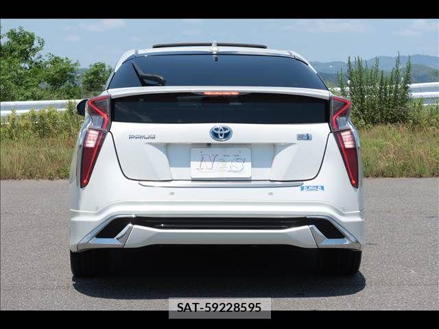 Toyota PRIUS 2017-07 7223716-4