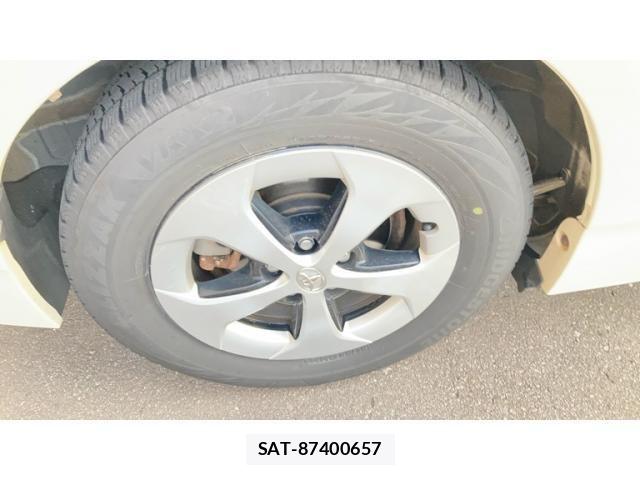 Toyota PRIUS 2012-04 7223648-18