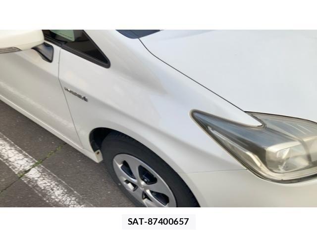 Toyota PRIUS 2012-04 7223648-1
