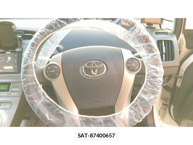 Toyota PRIUS 2012-04 7223648-22
