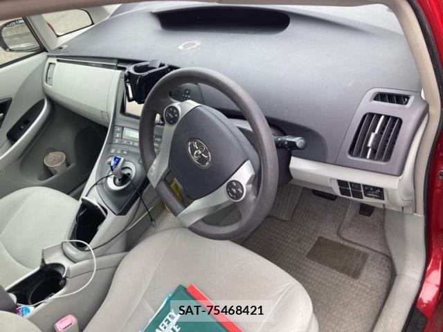 Toyota PRIUS 2011-08 7223637-14