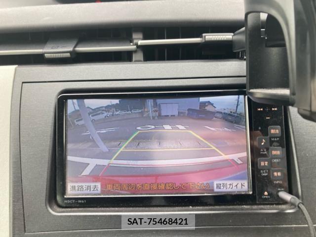 Toyota PRIUS 2011-08 7223637-19