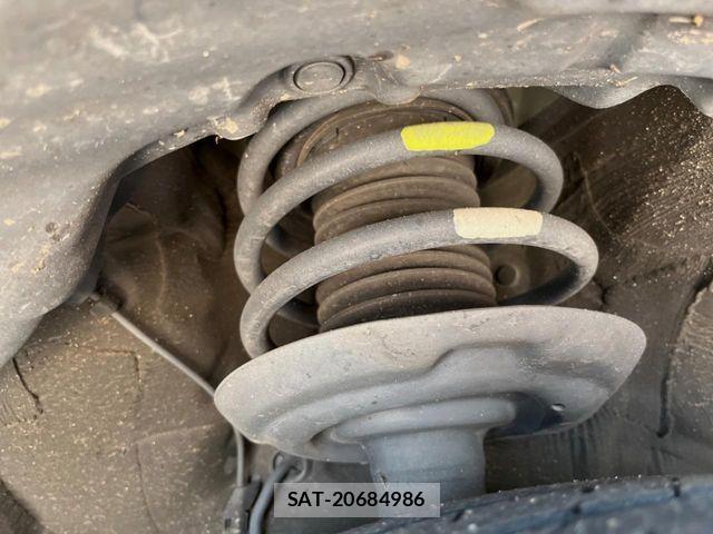 Toyota PRIUS 2017-06 7217153-19