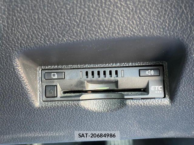 Toyota PRIUS 2017-06 7217153-5