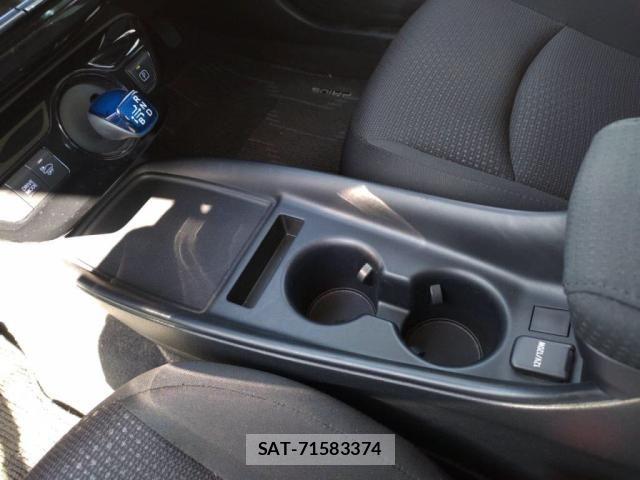 Toyota PRIUS 2019-05 7223766-17