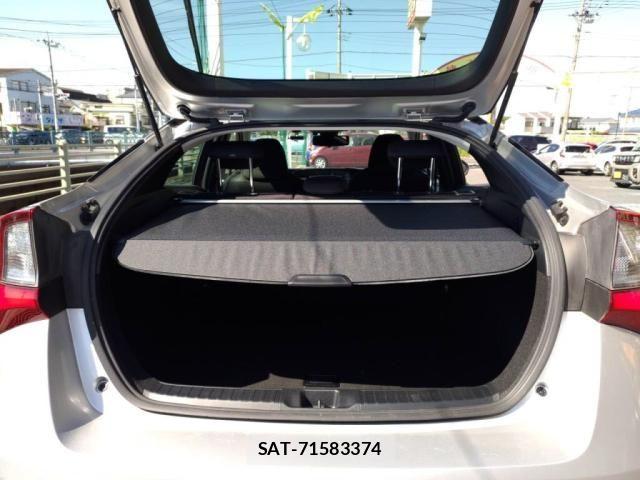 Toyota PRIUS 2019-05 7223766-25