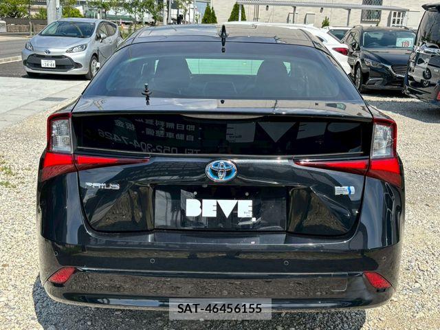 Toyota PRIUS 2021-11 7223796-17