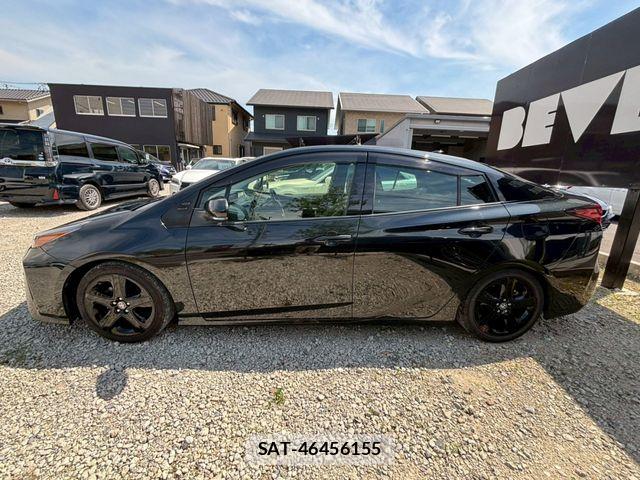 Toyota PRIUS 2021-11 7223796-18