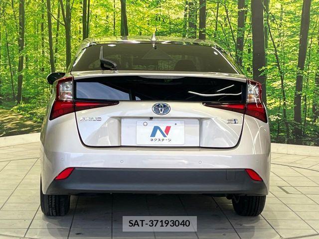 Toyota PRIUS 2019-07 7217373-14