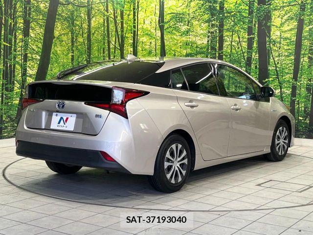 Toyota PRIUS 2019-07 7217373-16