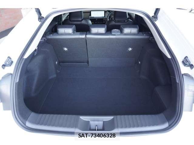 Toyota PRIUS 2023-10 7223825-20
