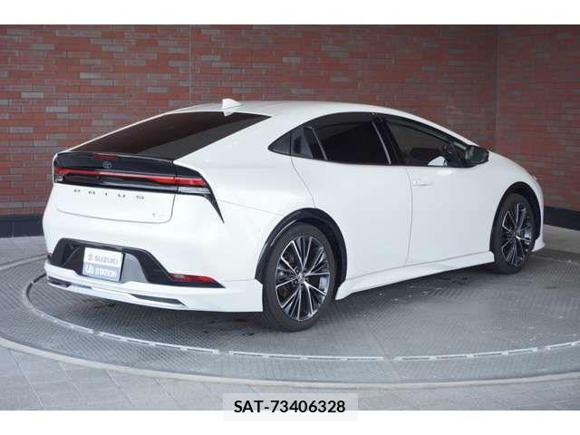 Toyota PRIUS 2023-10 7223825-4