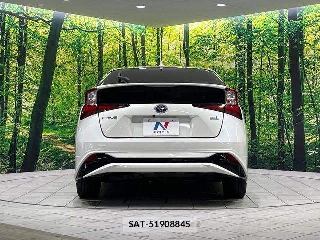 Toyota PRIUS 2019-05 7223765-15