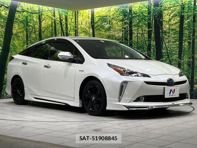 Toyota PRIUS 2019-05 7223765-16